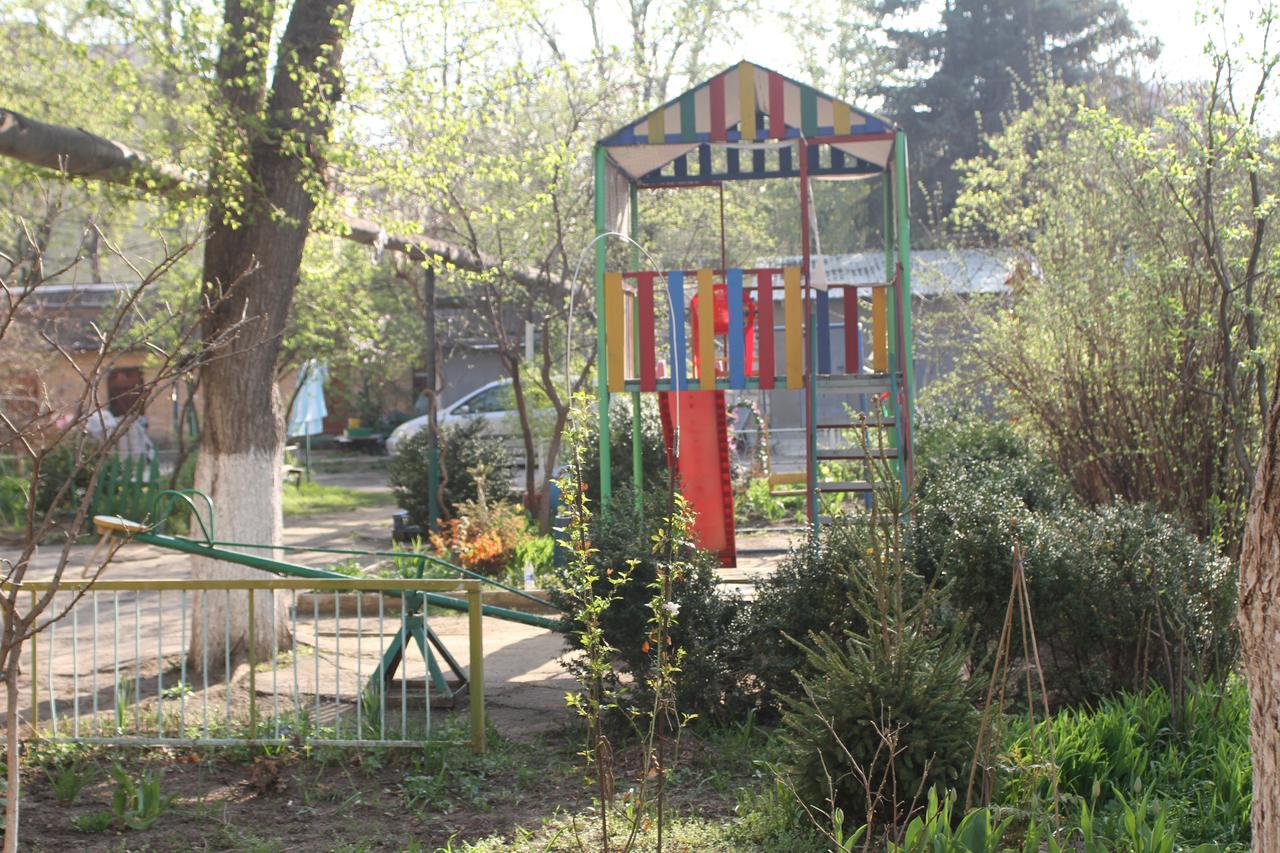 Old Tiraspol Hostel Dış mekan fotoğraf